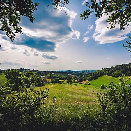 Pranavita, B&B Naturale Пезаро